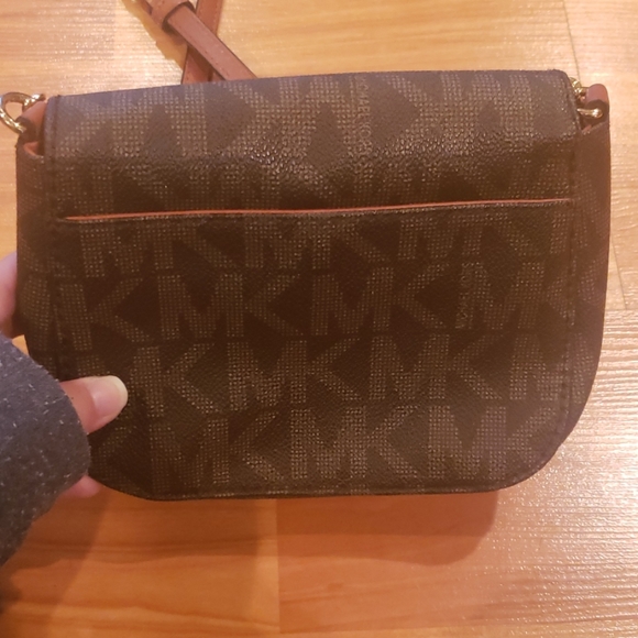 Michael Kors crossbody purse - Picture 5 of 5